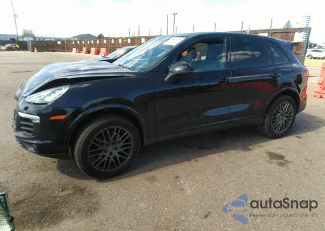 2017 Porsche Cayenne из США, поврежденный, VIN WP1AA2A24HKA84898